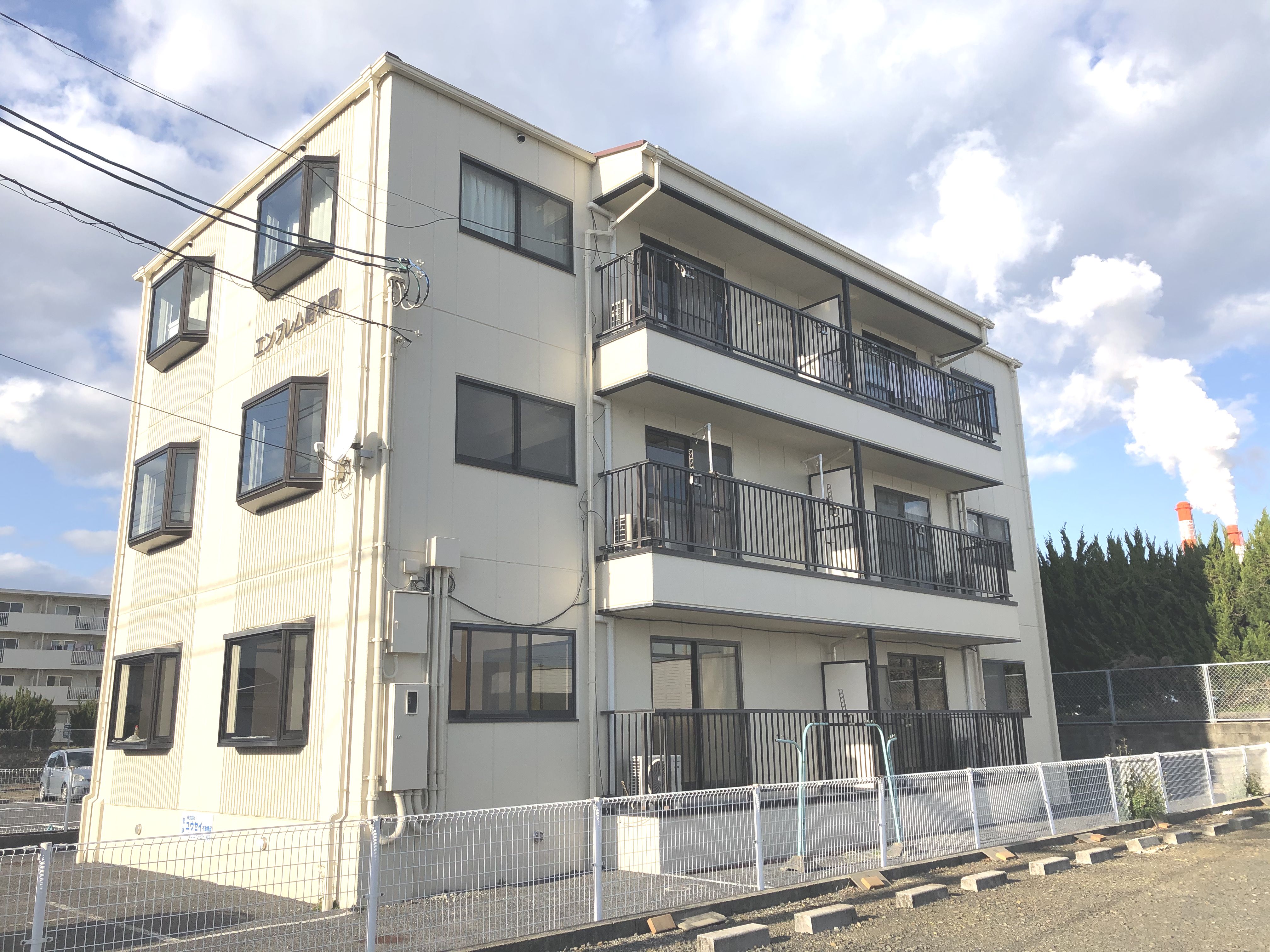エンブレム昭和町 101